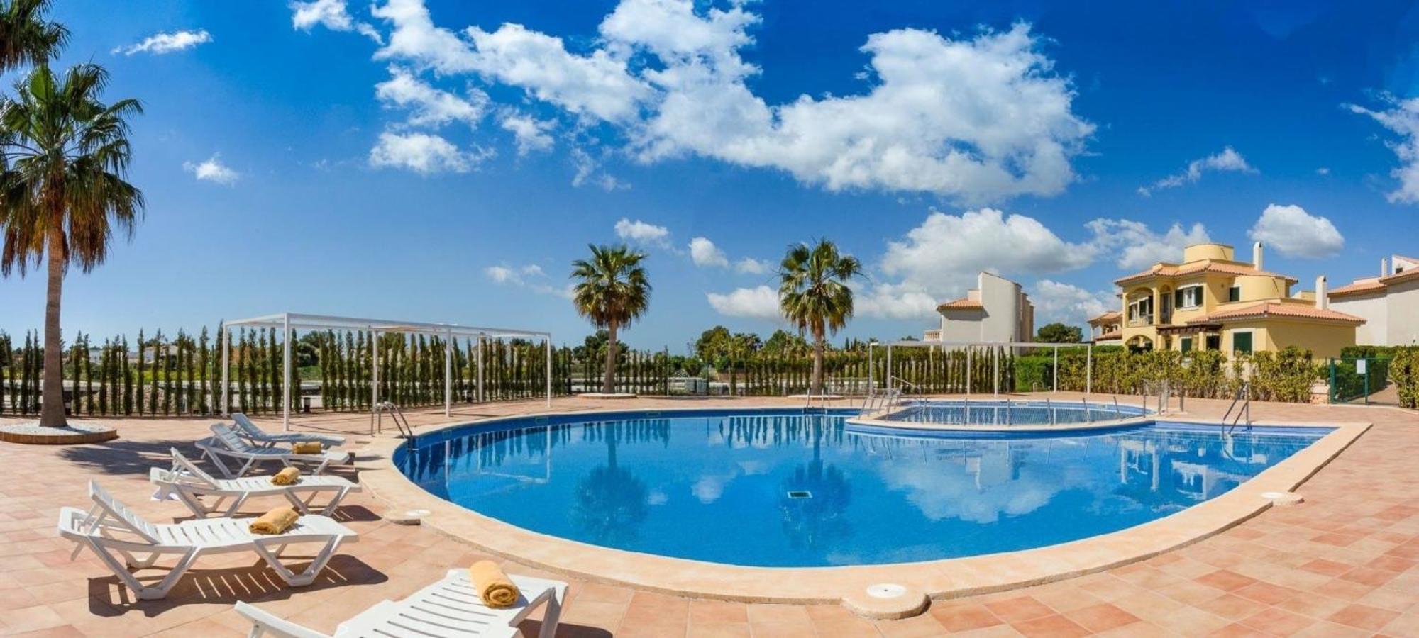 Strandnahes, Modernes Reihenhaus Mit Pool * Sa Ràpita
