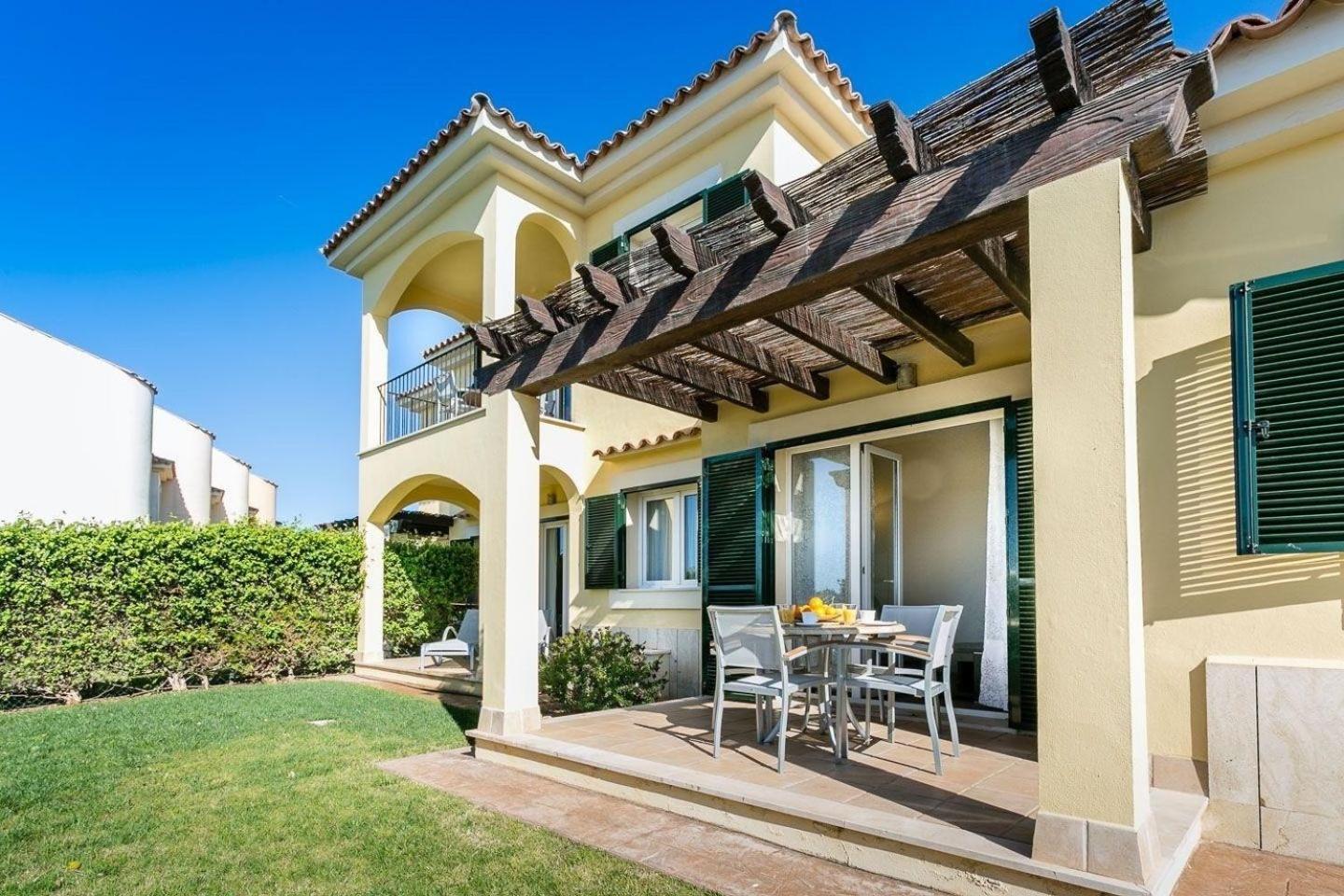 Apartment Strandnahes, Modernes Reihenhaus Mit Pool